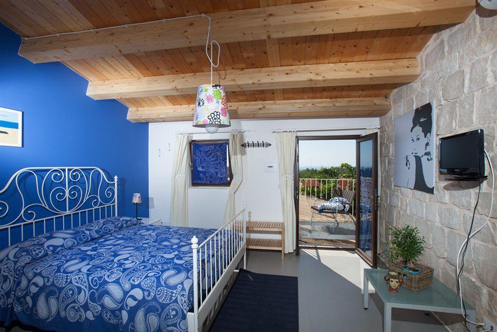 Villa U Marchisi B&B Scicli Exteriör bild