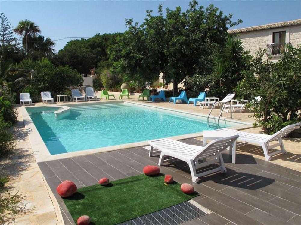 Villa U Marchisi B&B Scicli Exteriör bild