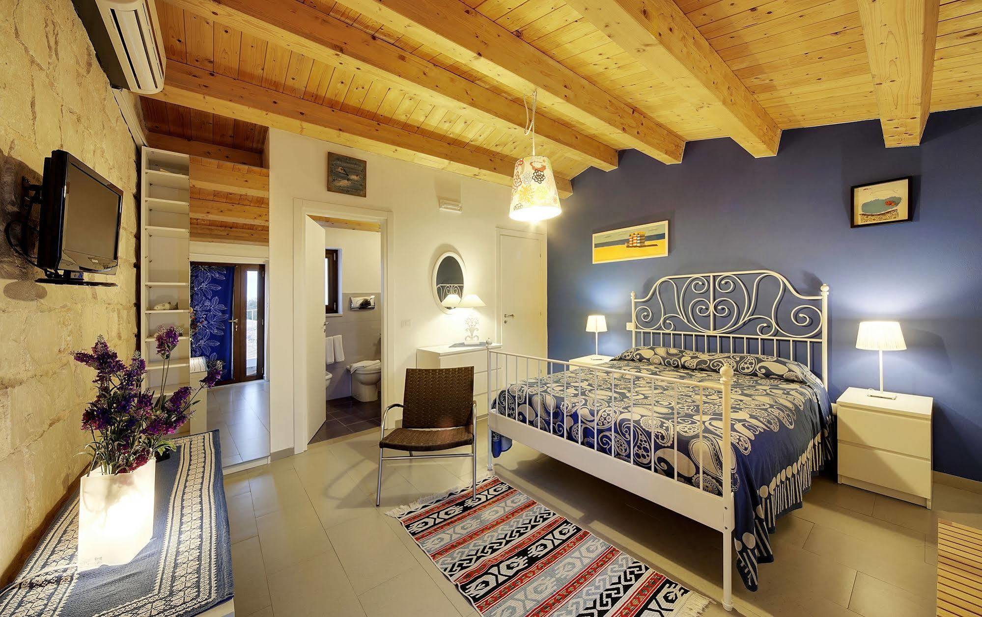 Villa U Marchisi B&B Scicli Exteriör bild