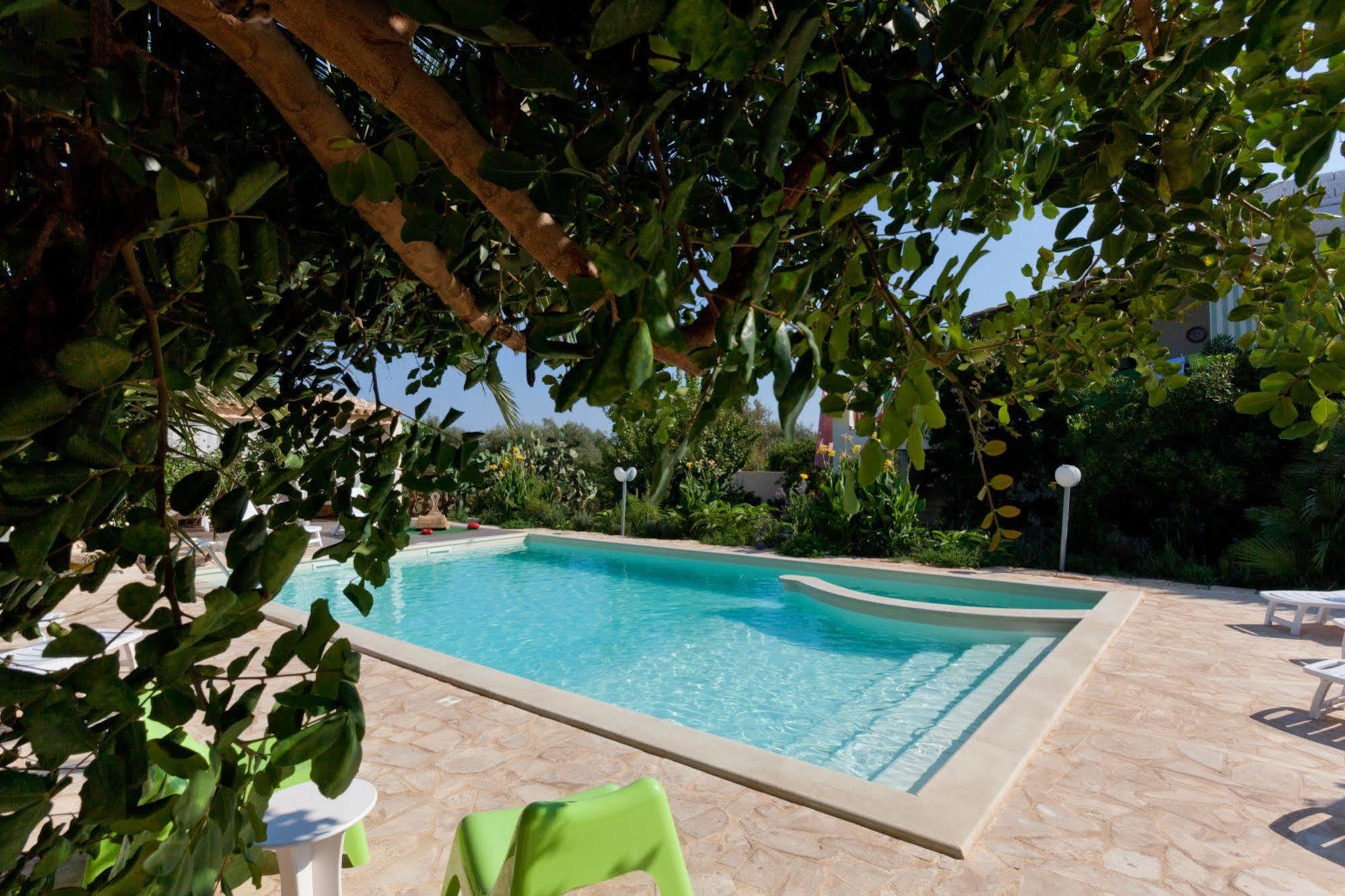 Villa U Marchisi B&B Scicli Exteriör bild
