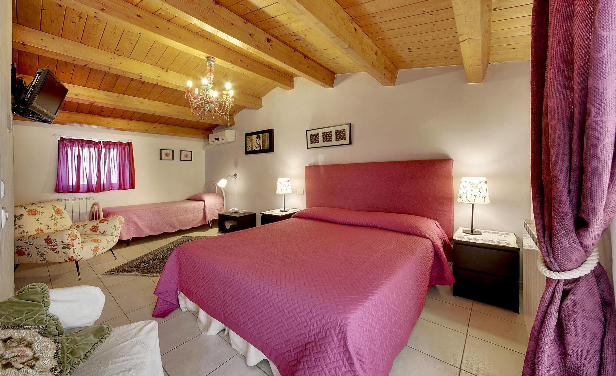 Villa U Marchisi B&B Scicli Exteriör bild